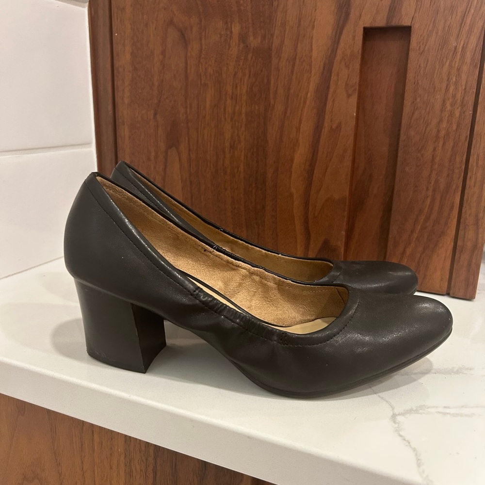 Naturalizer Comfortable Black Work Heels Ladies Size 9